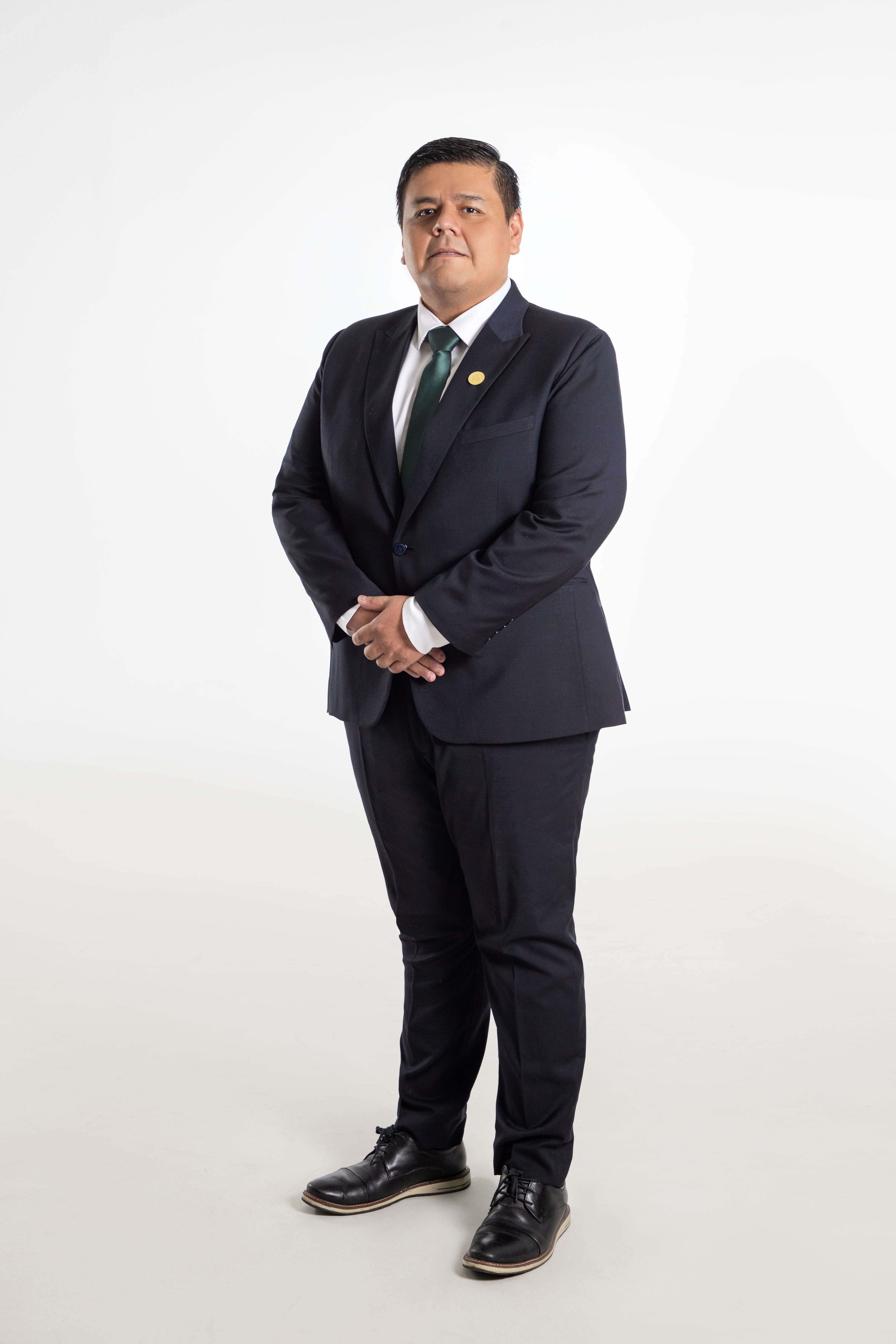 Dr. Boris Urna